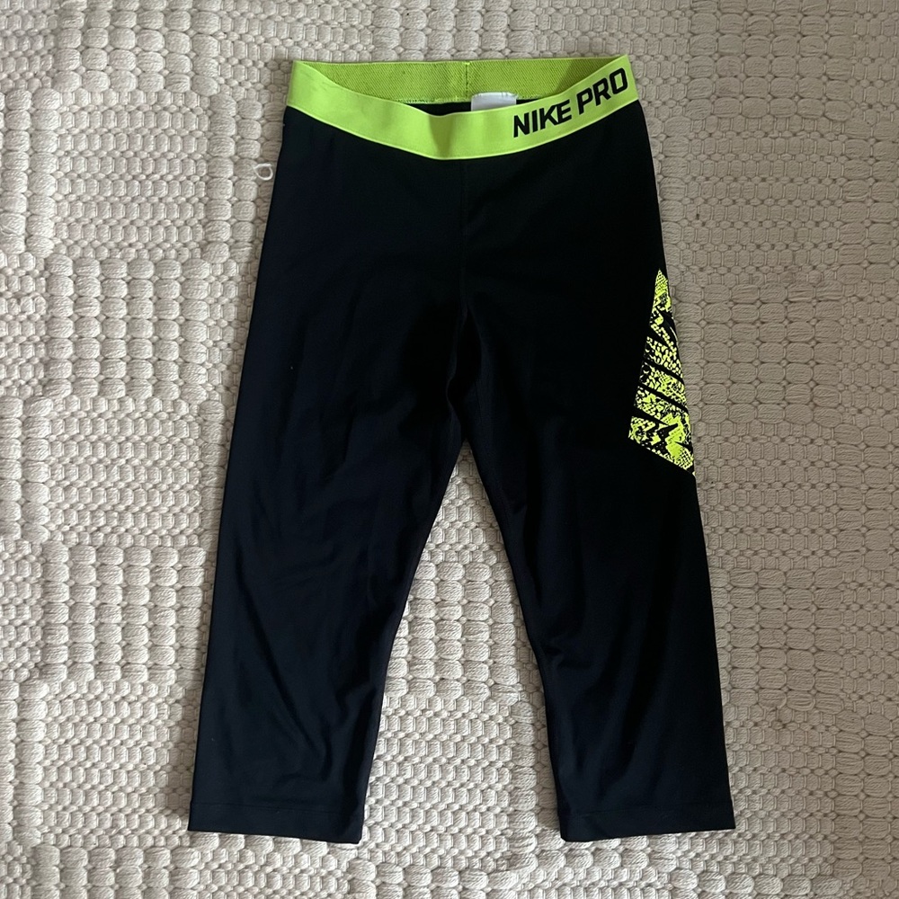 Nike Pro Capri Leggings